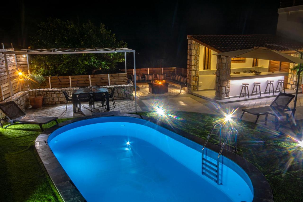 Casa Christina-Luxury Villa Kíssamos Екстериор снимка